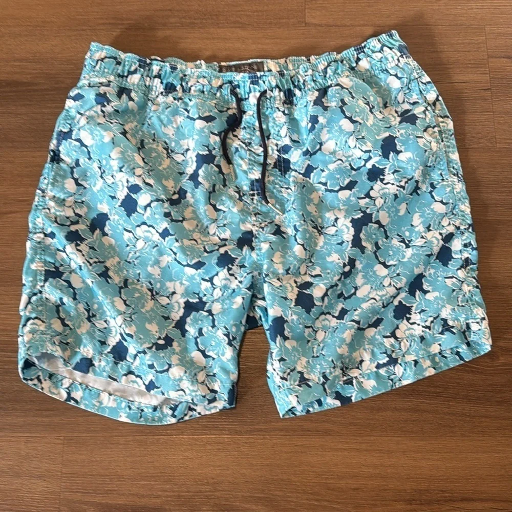 Men's Slate and Stone Swim Trunks. Size L